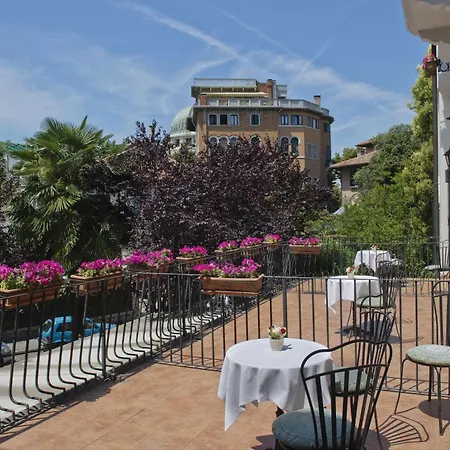 Edera Hotel