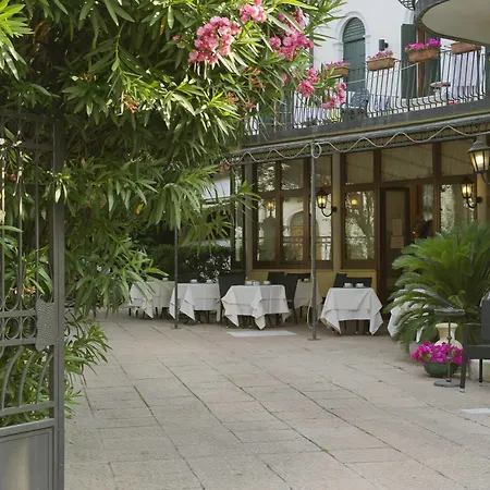 Hotel Edera 3*