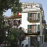 Hotel Edera 3*