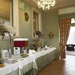 Edera Hotel