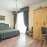Edera Hotel