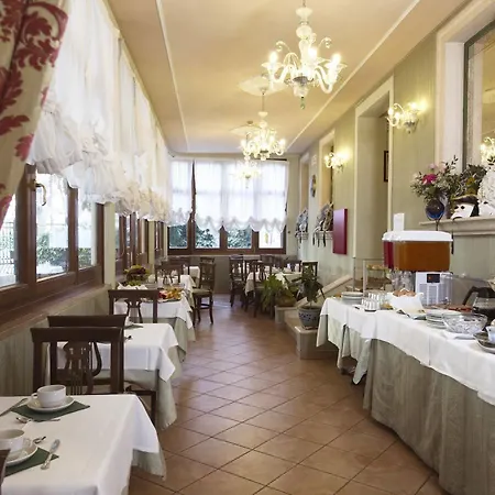 Edera Ξενοδοχείο 3*